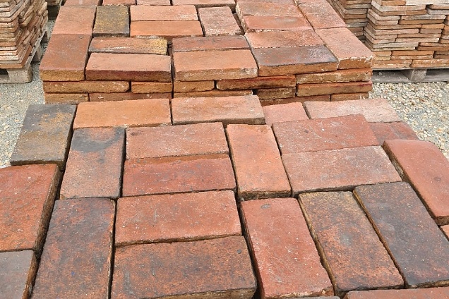 PAVIMENTI DI RECUPERO E MATERIALI PER RISTRUTTURAZIONI in Emilia-Romagna - 1