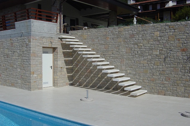 RIVESTIMENTI (continuo) - 2