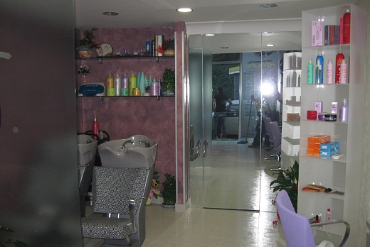 Holy Studio Architettura Negozio per parrucchiere, Napoli. - 6