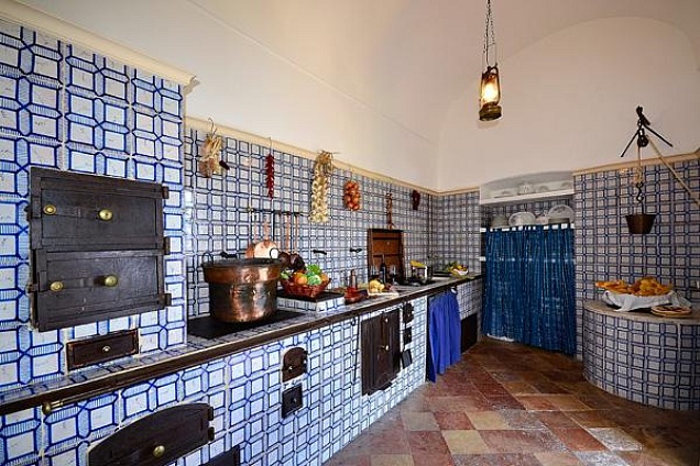 RIVESTIMENTI (nero) - 2