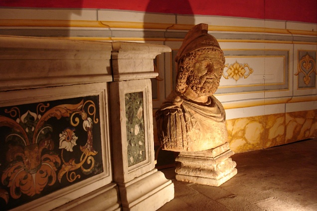 PAVIMENTI IN MARMO / PIETRA (granito) - 1