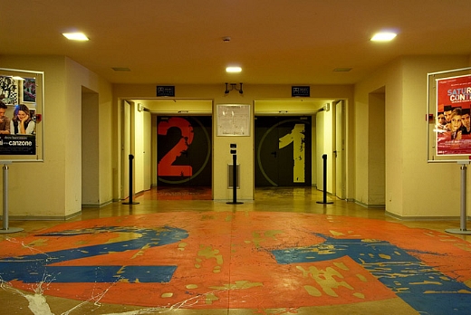 TA16 Dega Art Finitura Semilucida Dega Gamma Eco/TR. Grafica eseguita con Dega Plastic e pigmenti vari.