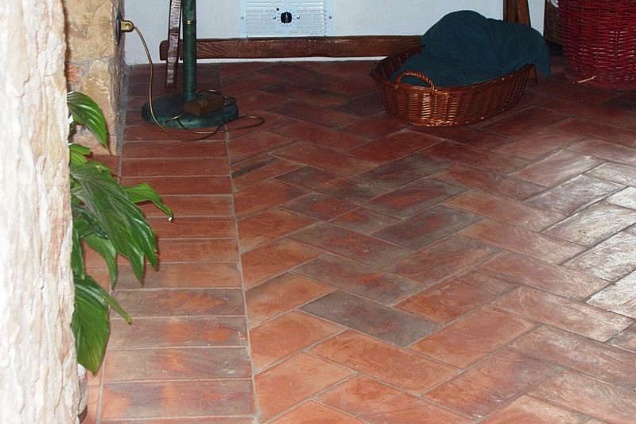 PAVIMENTI IN COTTO (marrone) - 3