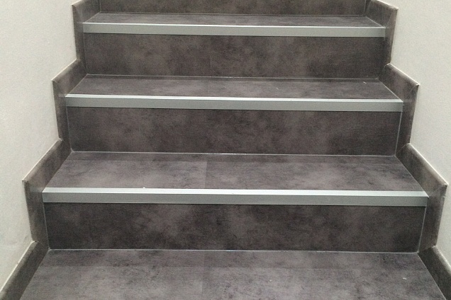 POSATORI PAVIMENTI - 1