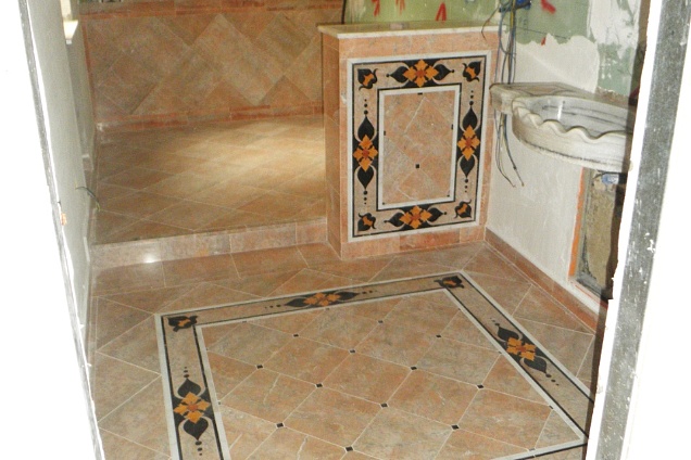 PAVIMENTI IN MARMO / PIETRA (tufo) - 1