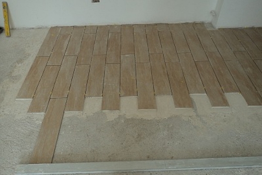 Dutca Catalin Posa in opera pavimento gres porcellanato - 5