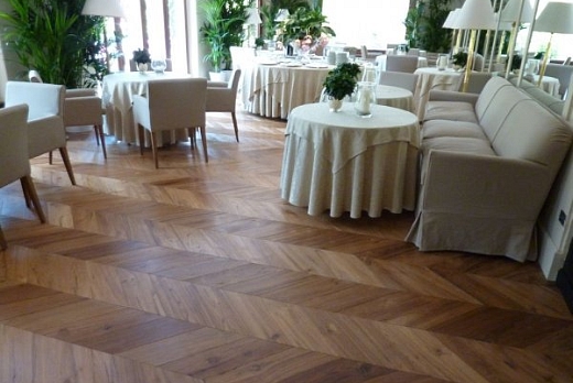 ANTICO CADORE SRL parquet a spina di pesce in Teak Antico - 1