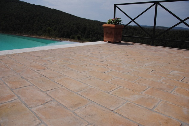 PAVIMENTI PER ESTERNI - 1