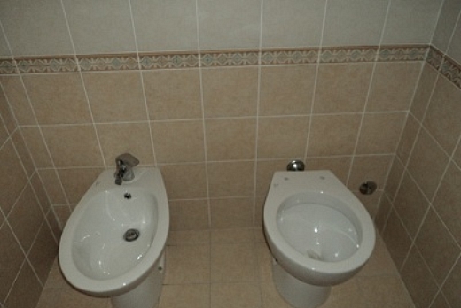 Dutca Catalin Posa in opera pavimenti e rivestimenti - 2