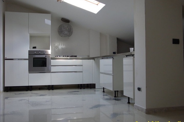 PAVIMENTI IN RESINA (autolivellante) - 1