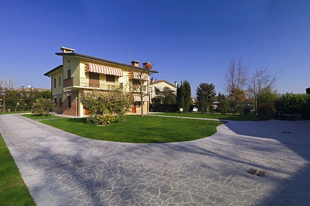 PAVIMENTI IN MARMO / PIETRA - 4