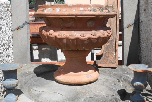 Recuperando Brick and Stone Vaso in cotto antico - 1