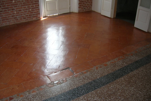 PAVIMENTI DI RECUPERO E MATERIALI PER RISTRUTTURAZIONI (pavimenti-in-cotto) - 1