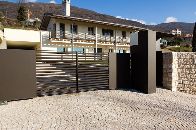 PAVIMENTI IN MARMO / PIETRA (marrone) - 2