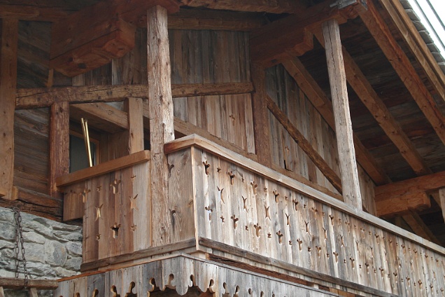 RIVESTIMENTI (continuo) - 7