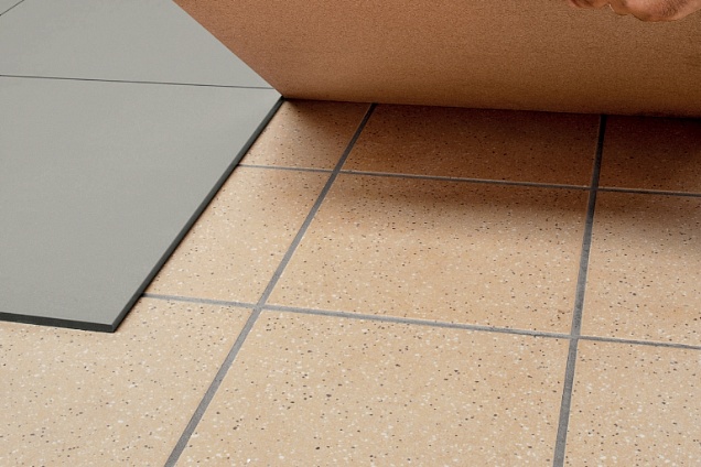 PAVIMENTI IN CERAMICA (grigio) in Emilia-Romagna - 2