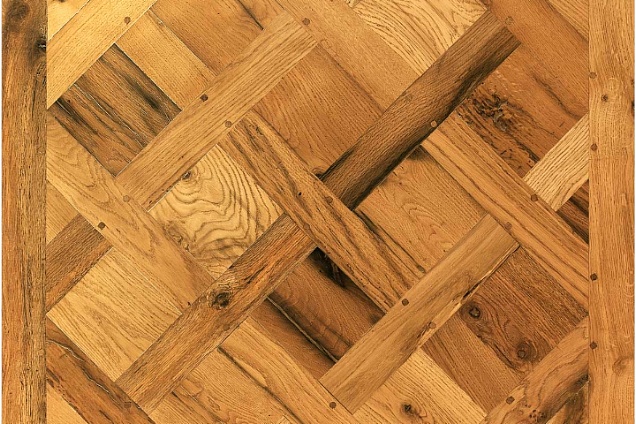 CENTURY
Versailles
Quercia Antica 
Naturale Olio Cera