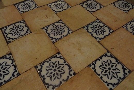 Fornace De Marco Pavimenti in cotto con inserimento di maioliche - 1