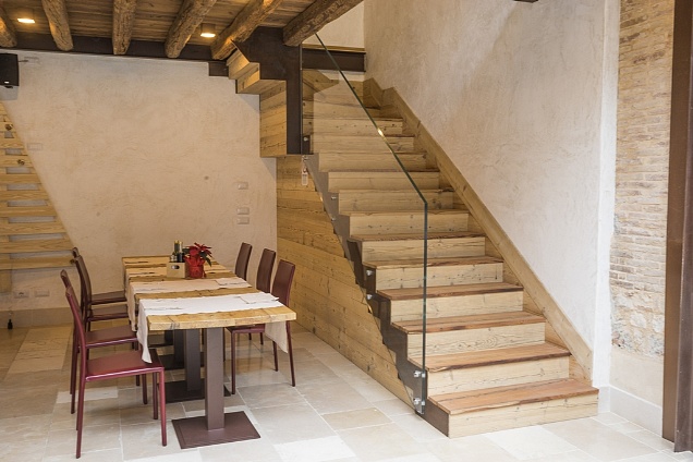 PAVIMENTI DI RECUPERO E MATERIALI PER RISTRUTTURAZIONI (scale-gradini) - 2