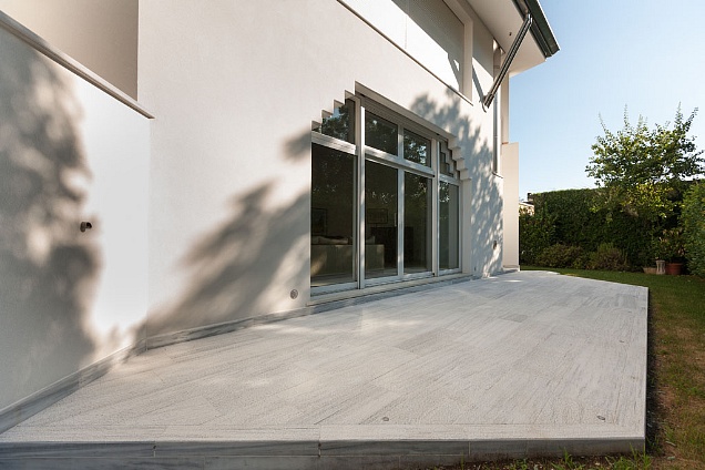 PAVIMENTI IN MARMO / PIETRA (granito) - 5