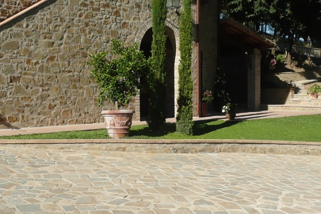 PAVIMENTI IN MARMO / PIETRA - 4