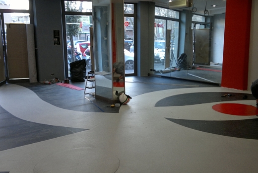 arredamenti moquettes pavimentazione tecnica in pvc per sala opera - 2