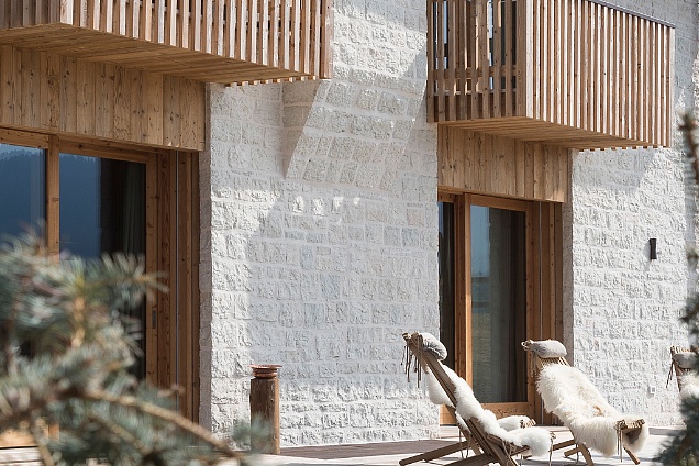 PAVIMENTI DI RECUPERO E MATERIALI PER RISTRUTTURAZIONI - 1