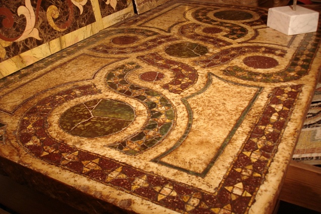 PAVIMENTI IN MARMO / PIETRA - 8