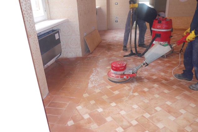 POSATORI PAVIMENTI - 4