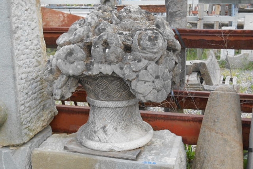 Recuperando Brick and Stone Vasi sopracolonna in pietra di Vicenza antichi - 2