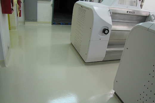 pavimento rasato in resina epossidica all