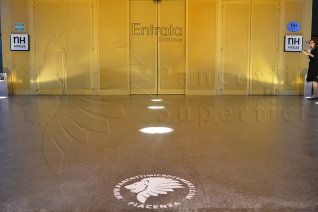 RIVESTIMENTI (nero) - 6