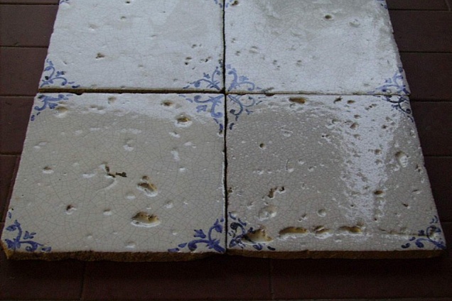 Rivestimenti adatti per cucine decorati a mano.