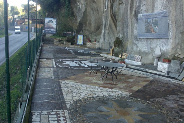 PAVIMENTI IN MARMO / PIETRA - 4