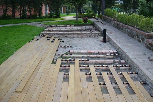 PAVIMENTI PER ESTERNI - 7