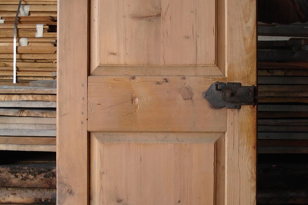 PAVIMENTI DI RECUPERO E MATERIALI PER RISTRUTTURAZIONI (porte-portoni) - 2