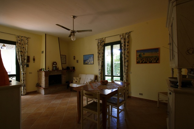 mantenuto il camino originario, su richiesta dei clienti