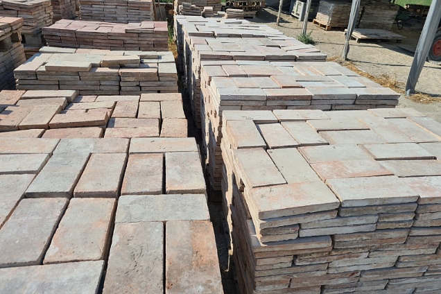 PAVIMENTI DI RECUPERO E MATERIALI PER RISTRUTTURAZIONI in Emilia-Romagna - 1