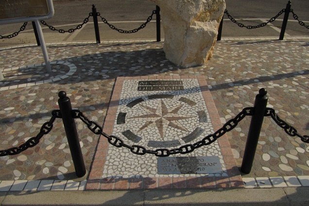 PAVIMENTI IN MARMO / PIETRA (sassi-ciotoli) - 3