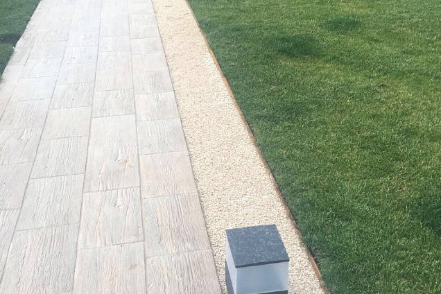 PAVIMENTI IN CERAMICA (piu-colori-in-un-singolo-pezzo) in Emilia-Romagna - 4