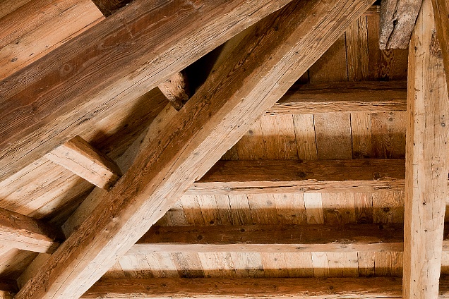 PAVIMENTI DI RECUPERO E MATERIALI PER RISTRUTTURAZIONI (travi-di-legno) - 2