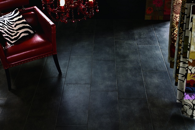 PAVIMENTI IN CERAMICA (nero) in Emilia-Romagna - 1