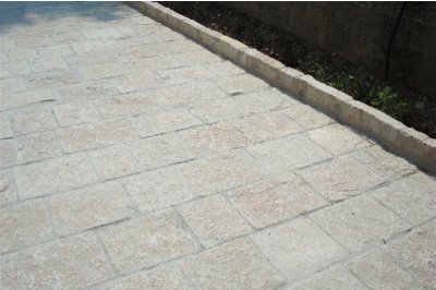 COL MARTIN ANTICATA, PAVIMENTI