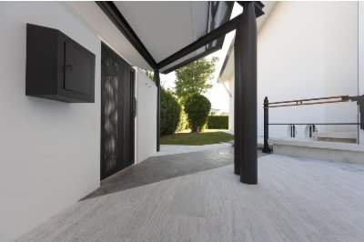 Palazzina Privata, pavimenti esterni